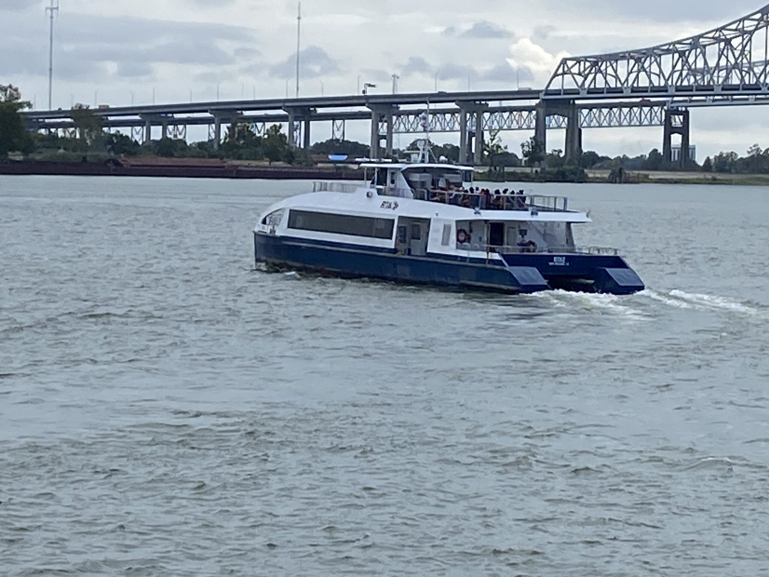 AlgiersFerry The ferry heading back across the Mississippi river.